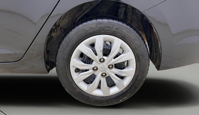 2019 Hyundai Verna 1.4 EX PETROL, Petrol, Manual, 81,291 km, Left Rear Wheel