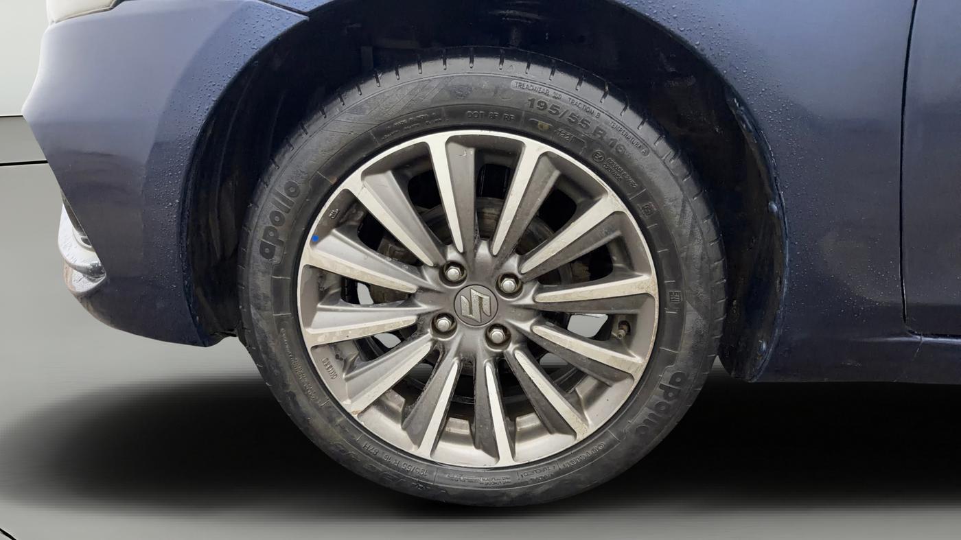 2023 Maruti Ciaz ALPHA 1.5 SHVS PETROL, Petrol, Manual, 62,558 km, Left Front Wheel