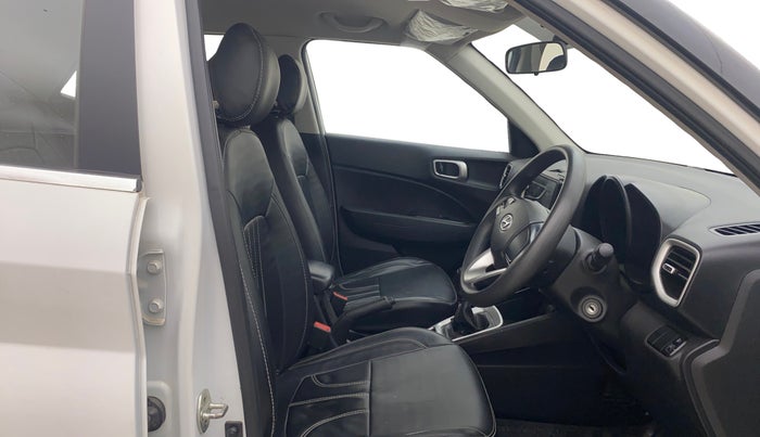 2021 Hyundai VENUE S 1.2, Petrol, Manual, 75,879 km, Right Side Front Door Cabin