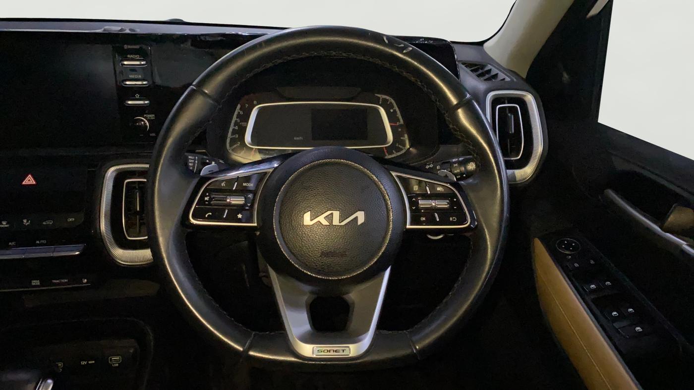 2024 KIA SONET 	 HTX 1.0 TURBO DCT, Petrol, Automatic, 16,664 km, Steering Wheel Close Up