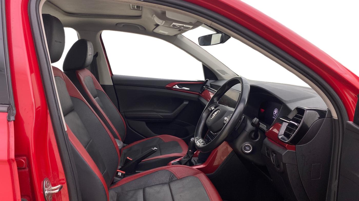 2022 Skoda KUSHAQ MONTE CARLO 1.0L TSI AT, Petrol, Automatic, 40,157 km, Right Side Front Door Cabin