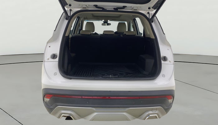 2021 MG HECTOR SHARP 1.5 PETROL CVT, Petrol, Automatic, 1,35,187 km, Boot Open Zoomed View