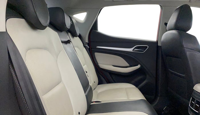 2022 MG ASTOR SHARP EX 1.5 MT, Petrol, Manual, 23,140 km, Right Side Rear Door Cabin