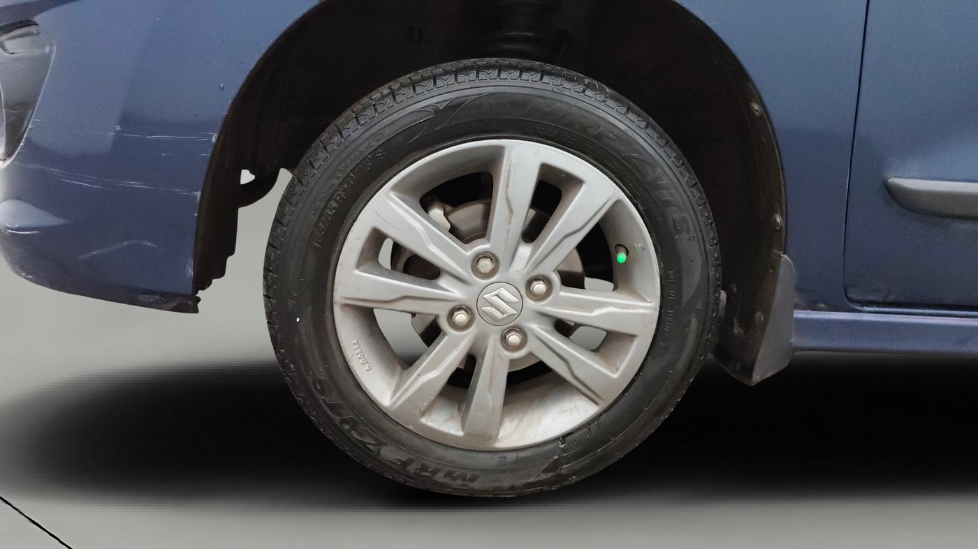 2015 Maruti Wagon R Stingray VXI, Petrol, Manual, 65,677 km, Left Front Wheel
