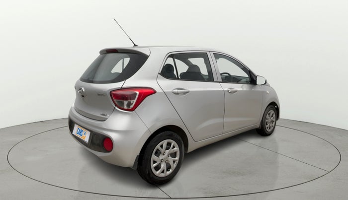 2017 Hyundai Grand i10 SPORTZ 1.2 KAPPA VTVT, Petrol, Manual, 87,298 km, Right Back Diagonal