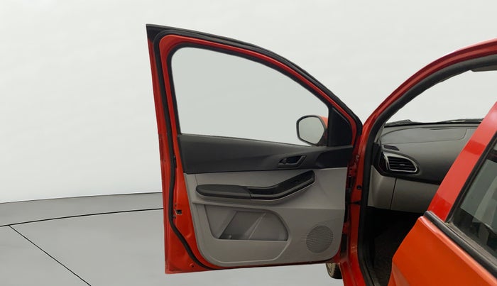 2021 Tata Tiago XT PETROL, CNG, Manual, 57,456 km, LHS Front Door