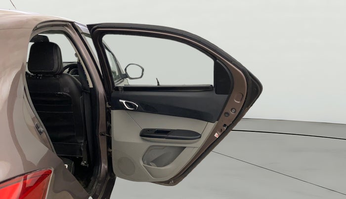 2017 Tata Tiago XZA PETROL, CNG, Automatic, 45,101 km, RHS Rear Door