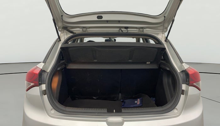 2016 Hyundai Elite i20 ASTA 1.2 (O), Petrol, Manual, 69,350 km, Boot Open Zoomed View