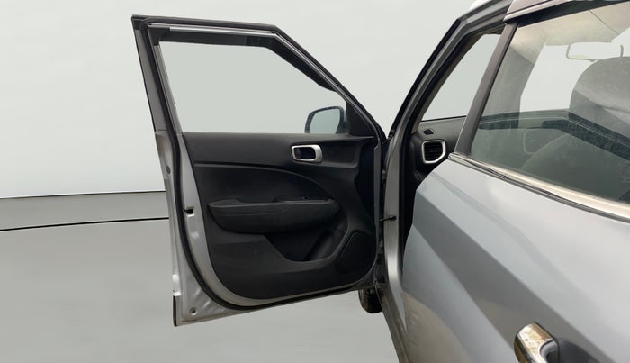 2020 Hyundai VENUE SX 1.0 TURBO, Petrol, Manual, 63,551 km, LHS Front Door