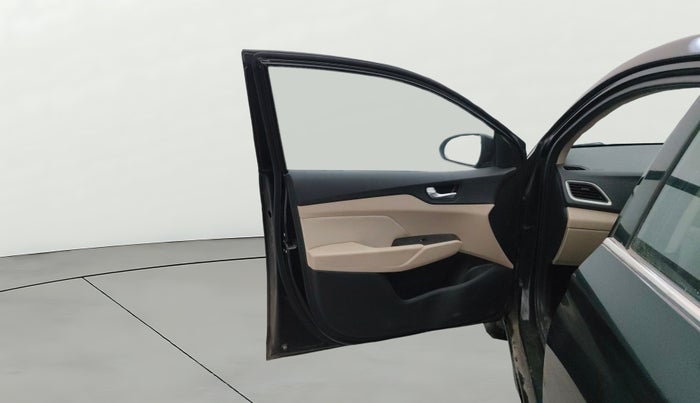 2019 Hyundai Verna 1.6 VTVT SX, Petrol, Manual, 41,403 km, LHS Front Door