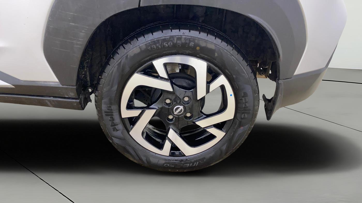 2021 Nissan MAGNITE XV PREMIUM, CNG, Manual, 39,567 km, Left Rear Wheel