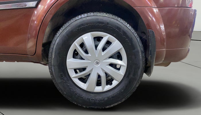 2018 Mahindra XUV500 W5, Diesel, Manual, 78,284 km, Left Rear Wheel