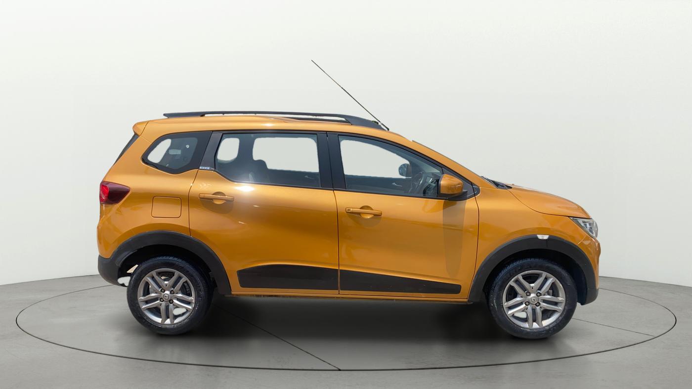 2020 Renault TRIBER RXZ AMT, Petrol, Automatic, 43,968 km, Right Side View