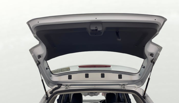 2022 Volkswagen TAIGUN HIGHLINE 1.0 TSI MT, Petrol, Manual, 69,593 km, Boot Door Open