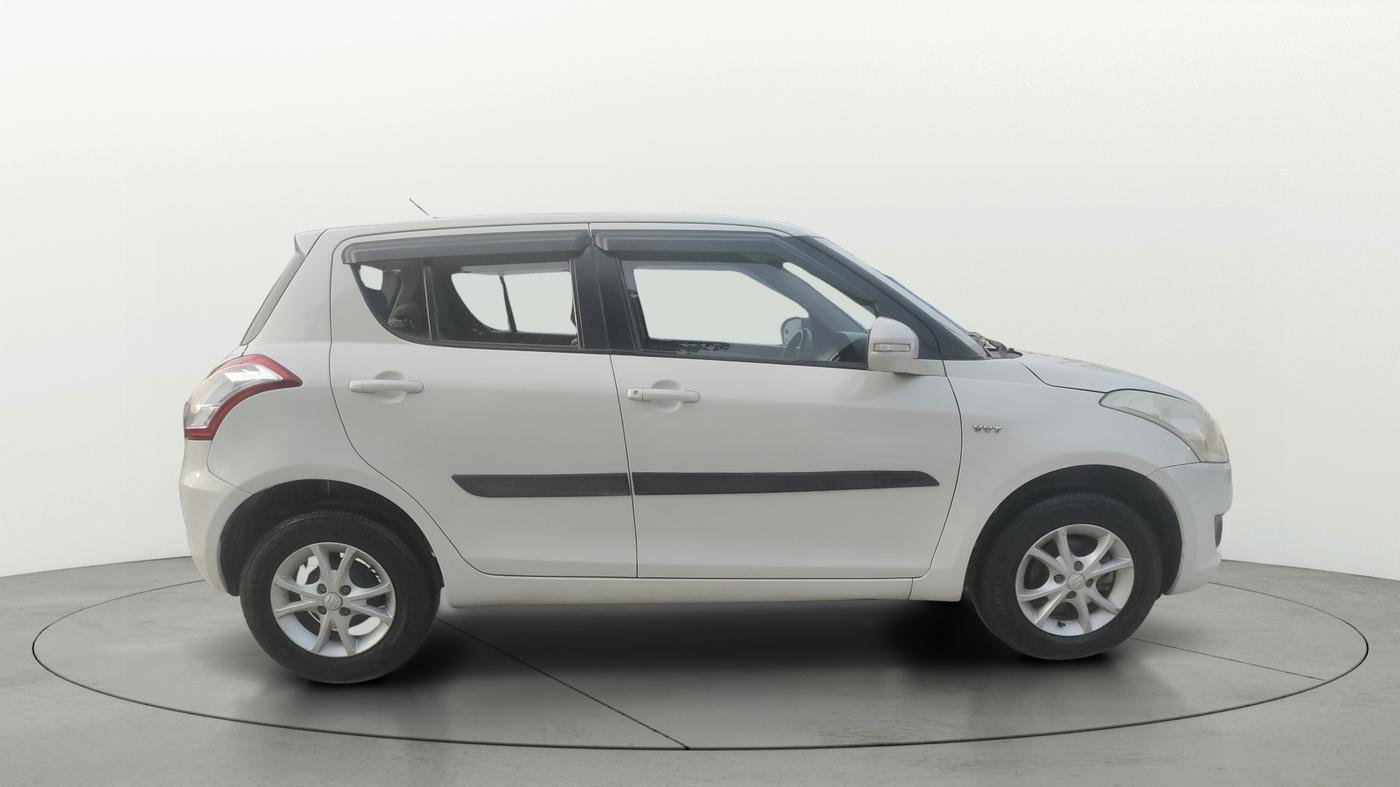 2014 Maruti Swift VXI, Petrol, Manual, 95,449 km, Right Side View