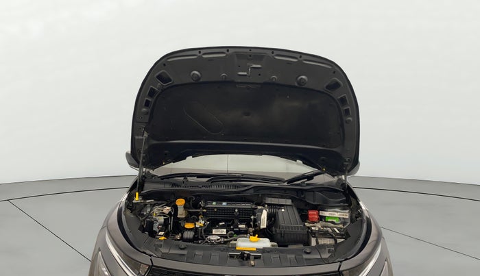 2023 Tata ALTROZ XZ + SUNROOF, Petrol, Manual, 8,013 km, Open Bonet