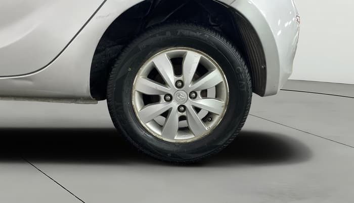 2013 Hyundai i20 SPORTZ 1.2, Petrol, Manual, 59,461 km, Left Rear Wheel