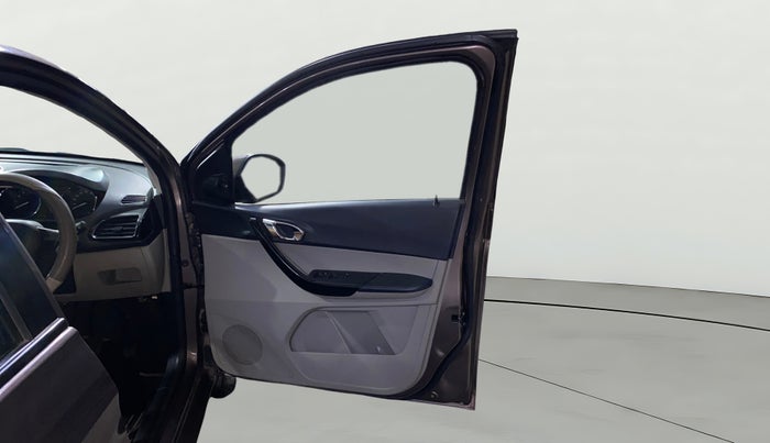 2018 Tata Tiago XZ PETROL, Petrol, Manual, 13,866 km, RHS Front Door