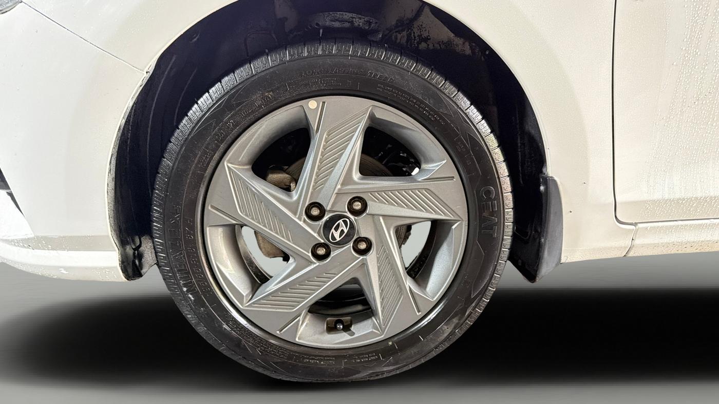2020 Hyundai Verna SX 1.5 VTVT IVT, Petrol, Automatic, 68,332 km, Left Front Wheel