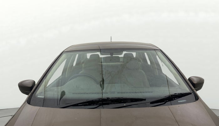 2015 Volkswagen Vento HIGHLINE 1.6 MPI, Petrol, Manual, 57,746 km, Front Windshield