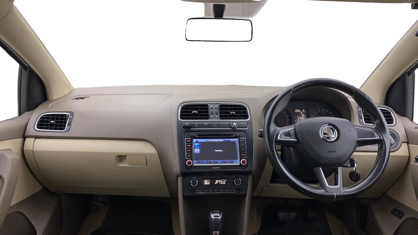 2014 Skoda Rapid 1.5 TDI CR ELEGANCE PLUS AT, Diesel, Automatic, 81,573 km, Dashboard