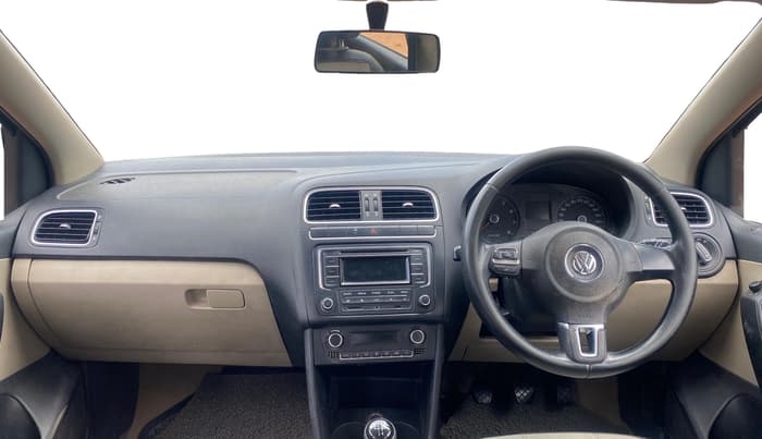 2013 Volkswagen Polo HIGHLINE1.2L, Petrol, Manual, 65,618 km, Dashboard