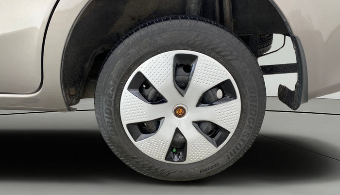 2015 Datsun Go Plus T, Petrol, Manual, 60,217 km, Left Rear Wheel