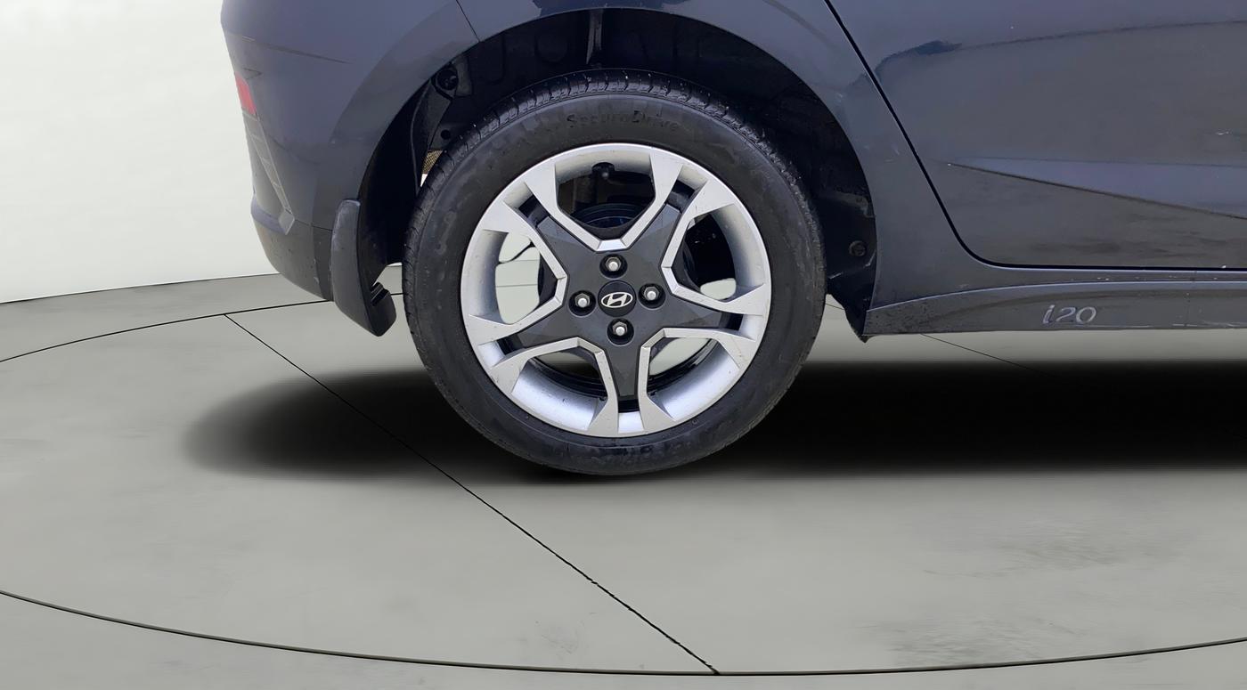 2024 Hyundai NEW I20 Sportz (O) 1.2 IVT, Petrol, Automatic, 19,261 km, Right Rear Wheel