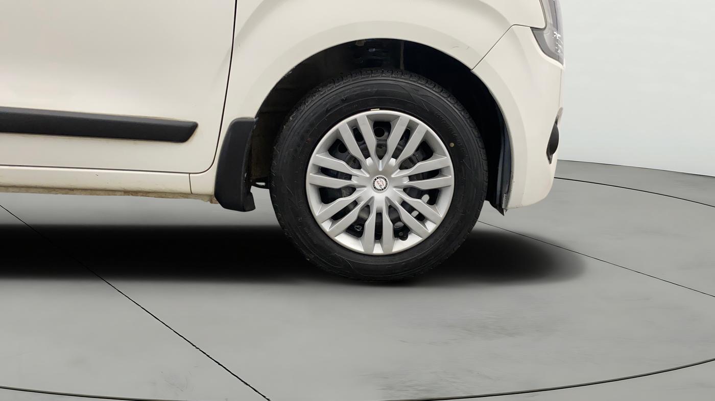 2020 Maruti New Wagon-R VXI 1.0, Petrol, Manual, 32,124 km, Right Front Wheel