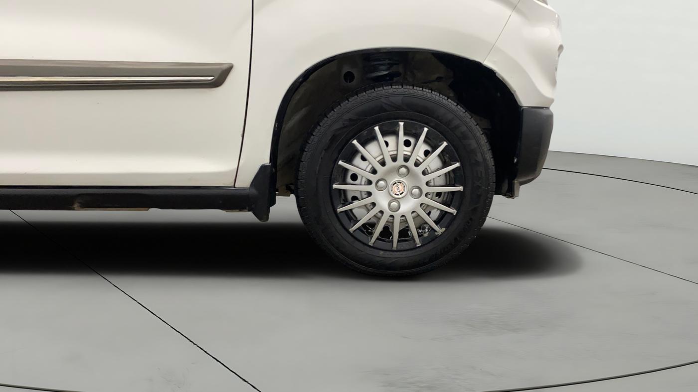2021 Maruti S PRESSO LXI CNG, CNG, Manual, 78,653 km, Right Front Wheel