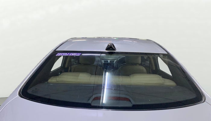 2015 Hyundai Verna FLUIDIC 4S 1.6 VTVT S(O), Petrol, Manual, 77,566 km, Rear Windshield