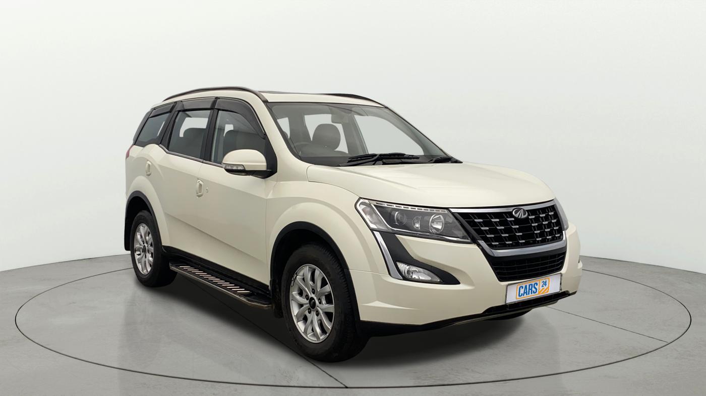 2020 Mahindra XUV500 W9, Diesel, Manual, 40,716 km, Right Front Diagonal