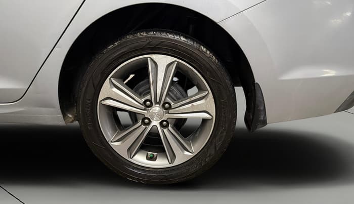 2019 Hyundai Verna 1.6 VTVT SX, CNG, Manual, 75,188 km, Left Rear Wheel