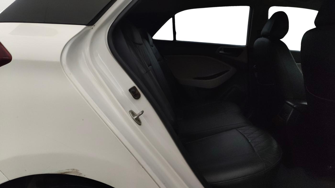 2015 Hyundai Elite i20 SPORTZ 1.2, Petrol, Manual, 95,781 km, Right Side Rear Door Cabin