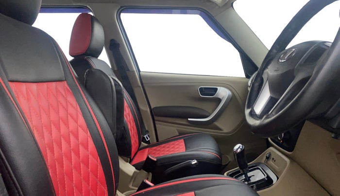 2017 Mahindra TUV300 T8 AMT, Diesel, Automatic, 83,049 km, Right Side Front Door Cabin