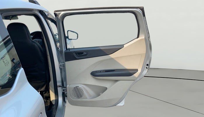 2023 Renault TRIBER RXT AMT, Petrol, Automatic, 23,337 km, RHS Rear Door