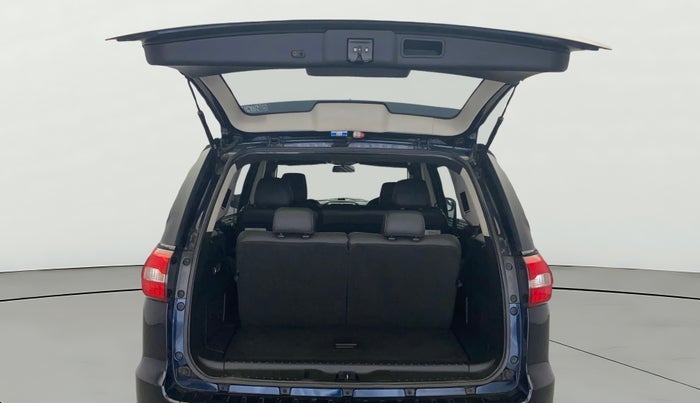 2017 Tata Hexa XT 4X4 7 STR, Diesel, Manual, 76,356 km, Boot Door Open