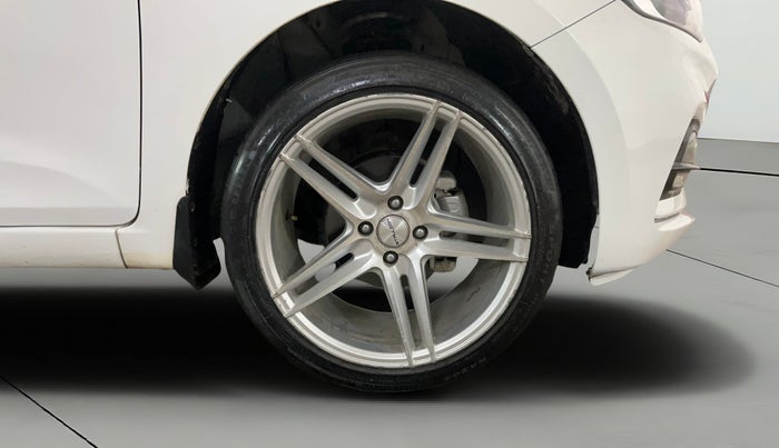 2019 Hyundai Elite i20 SPORTZ PLUS 1.2, Petrol, Manual, 27,208 km, Right Front Wheel