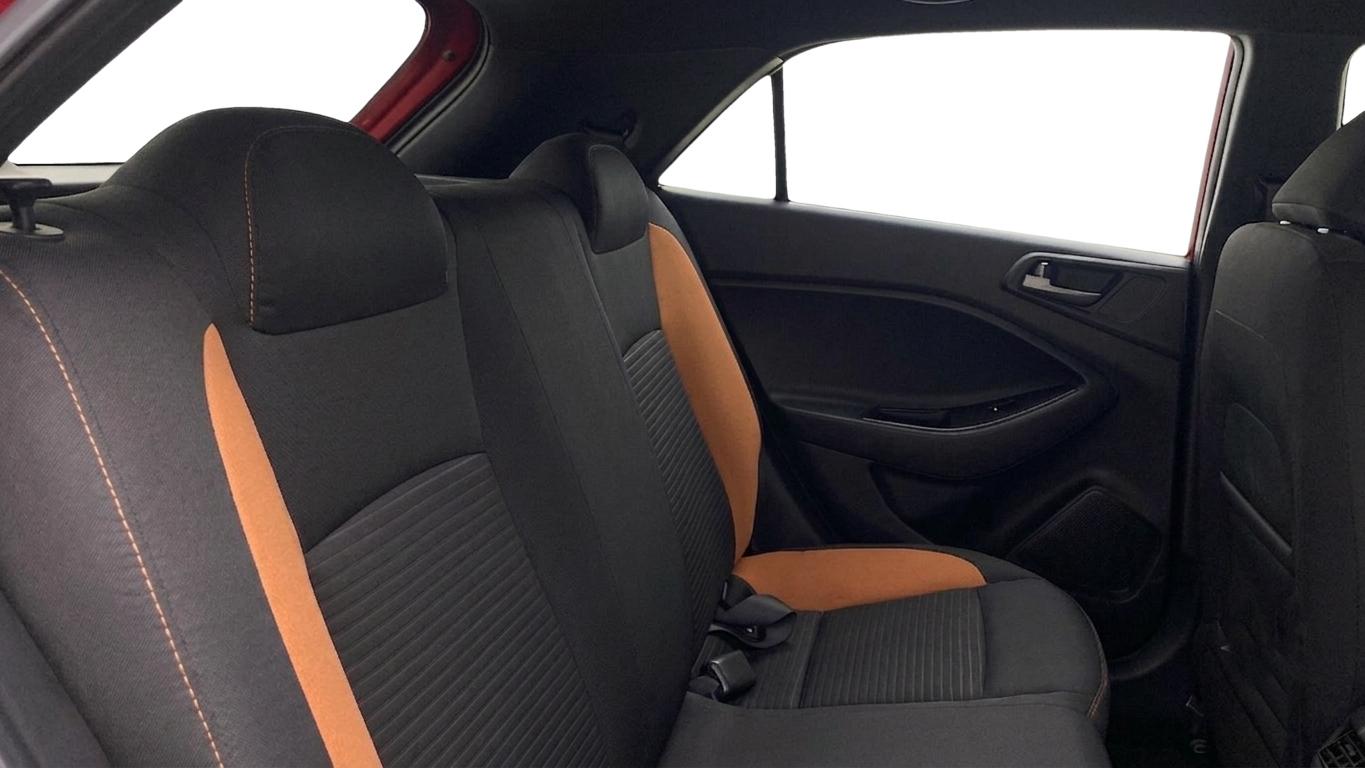 2017 Hyundai i20 Active 1.2 BASE, Petrol, Manual, 63,684 km, Right Side Rear Door Cabin