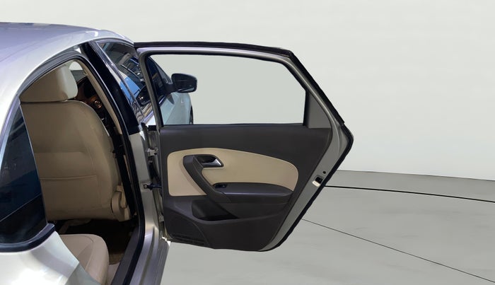 2013 Volkswagen Vento HIGHLINE 1.6 MPI, Petrol, Manual, 73,143 km, RHS Rear Door