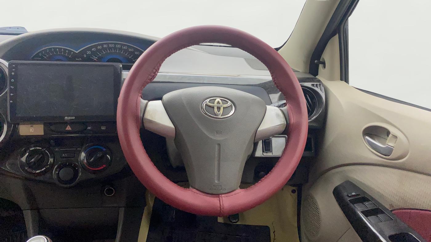 2016 Toyota Etios Liva V, Petrol, Manual, 37,689 km, Steering Wheel Close Up