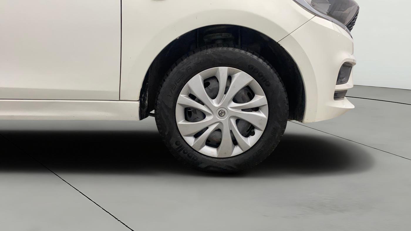 2022 Tata TIGOR XM PETROL, Petrol, Manual, 43,812 km, Right Front Wheel