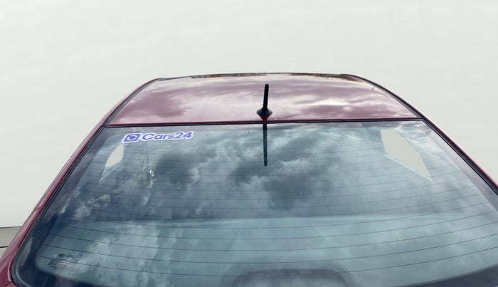 2015 Hyundai Verna FLUIDIC 1.6 CRDI EX, Diesel, Manual, 1,08,808 km, Rear Windshield