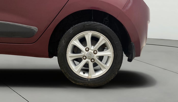 2014 Hyundai Grand i10 ASTA 1.1 CRDI, Diesel, Manual, 1,11,939 km, Left Rear Wheel