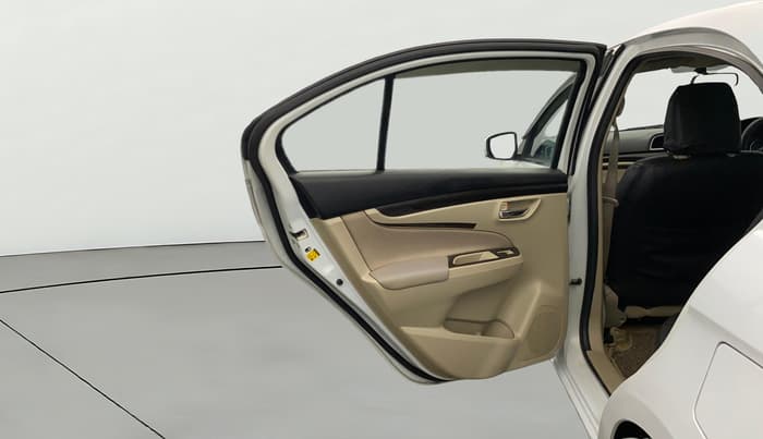 2016 Maruti Ciaz VDI+ SHVS, Diesel, Manual, 79,947 km, LHS Rear Door