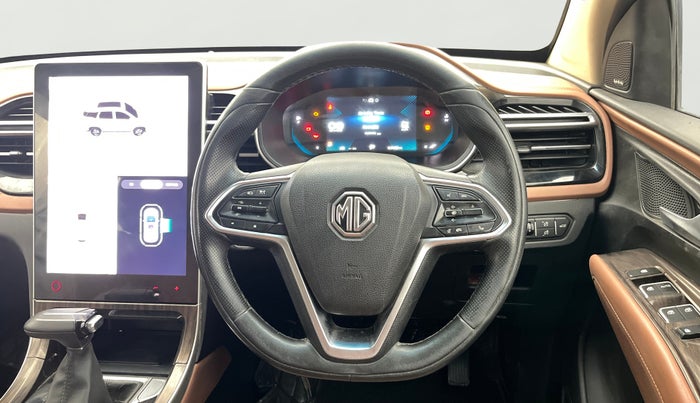 2023 MG HECTOR PLUS SAVVY PRO 1.5 TURBO CVT 7 STR, Petrol, Automatic, 62,175 km, Steering Wheel Close Up