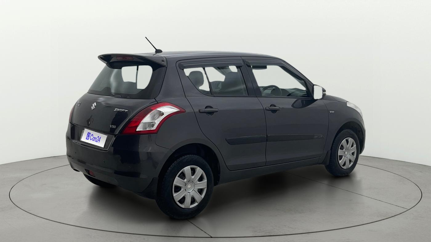 2016 Maruti Swift VXI, Petrol, Manual, 1,01,888 km, Right Back Diagonal