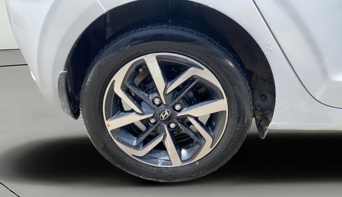 2021 Hyundai GRAND I10 NIOS ASTA AMT 1.2 KAPPA VTVT, Petrol, Automatic, 50,766 km, Right Rear Wheel