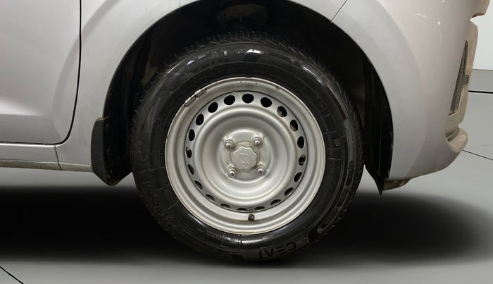 2023 Hyundai GRAND I10 NIOS ERA 1.2 KAPPA VTVT, Petrol, Manual, 12,662 km, Right Front Wheel