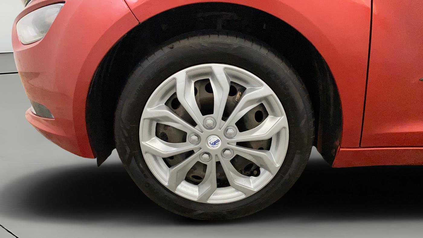 2020 Tata ALTROZ XT PETROL, Petrol, Manual, 87,123 km, Left Front Wheel